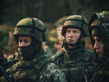 The Finnish Constitution stipulates every male Finnish citizen is obligated to participate in national defence. Image: Niko Mannonen / Yle 